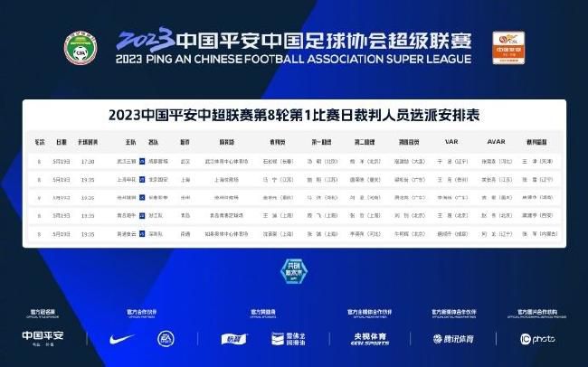 她听的微微勾起唇角，很是享受这样的时光。